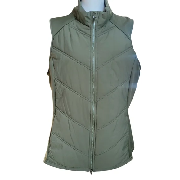 Like New Avia Olive Leaves Quilted Vest Size XL - Picture 3 of 12
